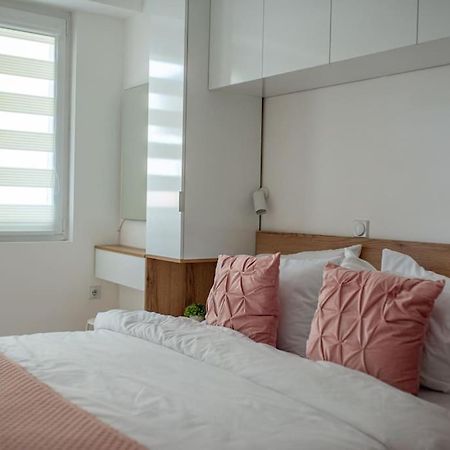ביטולה Joy Apartment מראה חיצוני תמונה